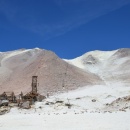 opustená konštrukcia lanovky v bani na Cerro Aucanquilcha